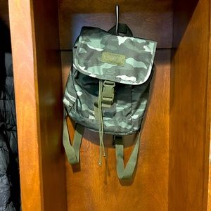 Mini PINK BRAND camo backpack